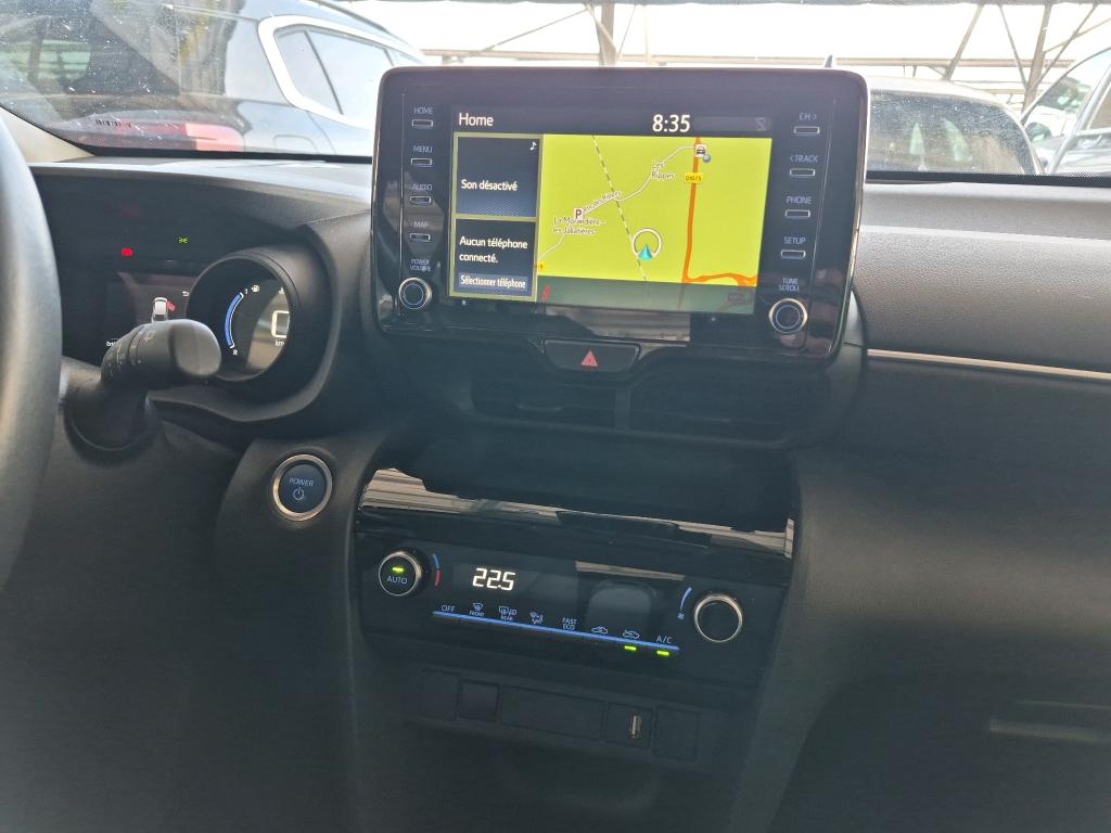 TOYOTA  2023