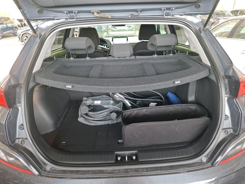 HYUNDAI  2023