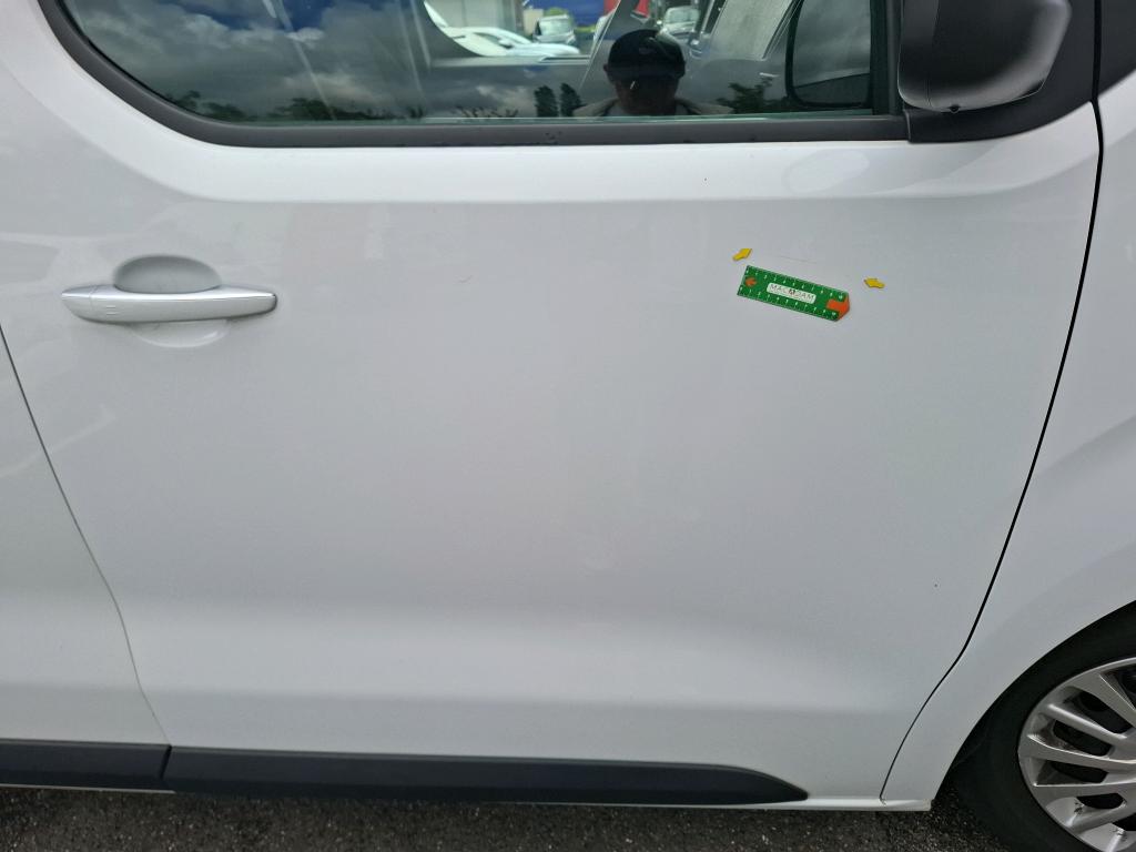 TOYOTA  2023