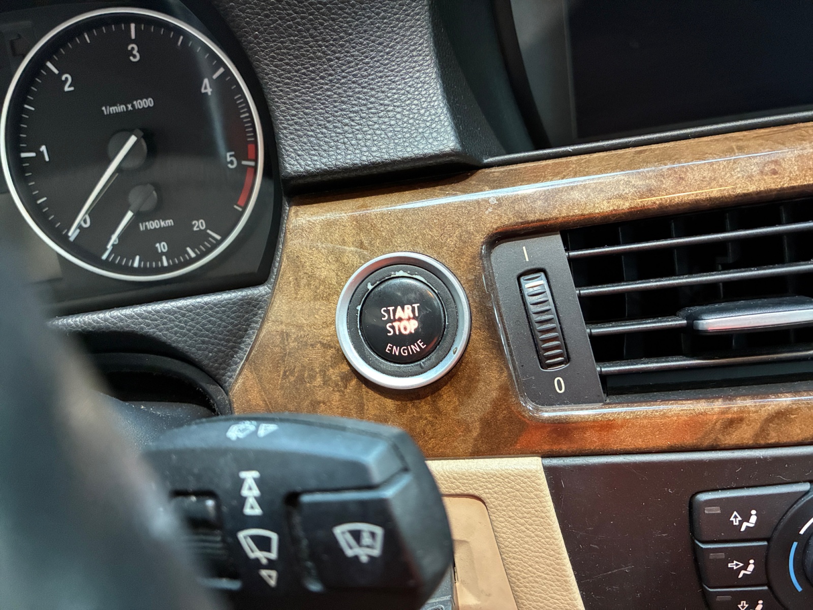 BMW 320d 177 ch 2008