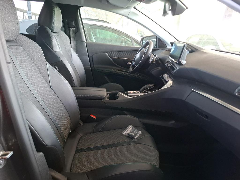 PEUGEOT PEUGEOT 3008 Hybrid 225 e-EAT8 Allure 2023