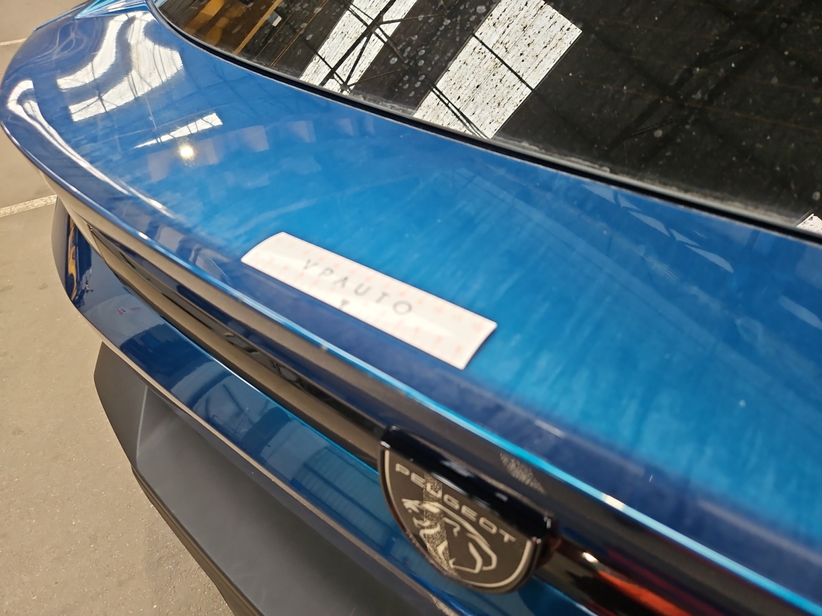 PEUGEOT 408 ALLURE  HYBRID 136 E-DCS6 2025