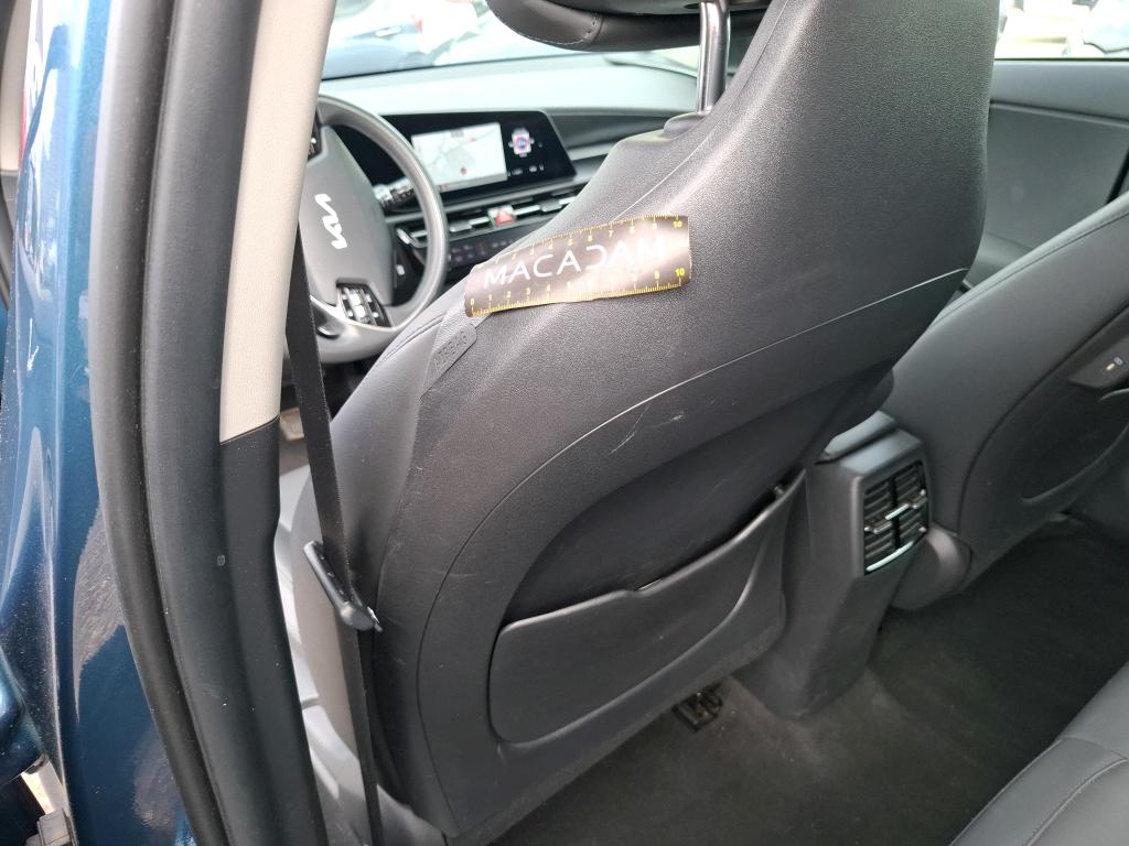 KIA  2023