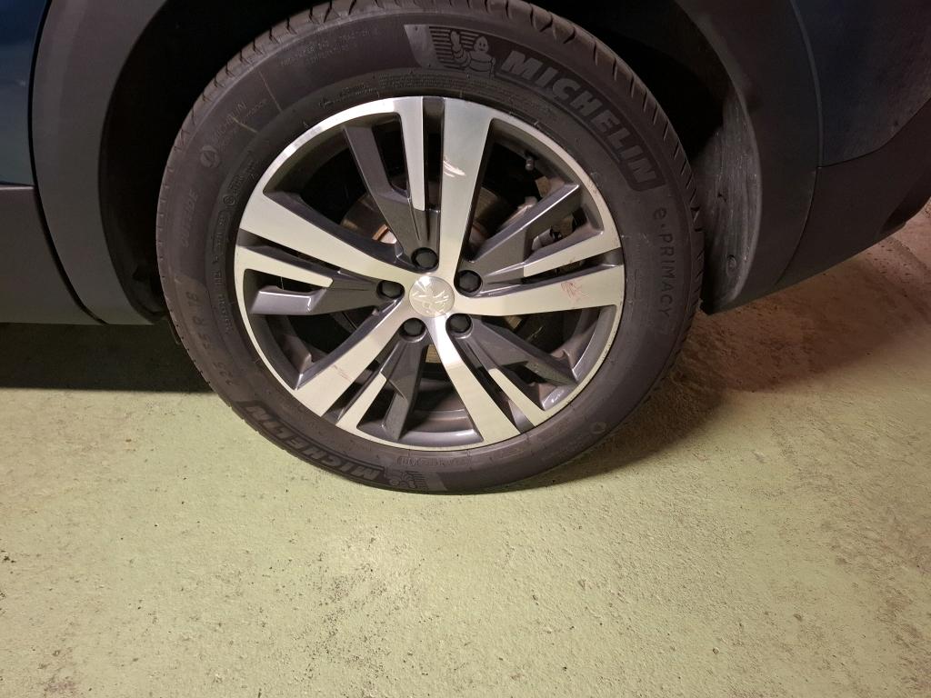 PEUGEOT PEUGEOT 3008 Hybrid 225 e-EAT8 Active Pack 2023