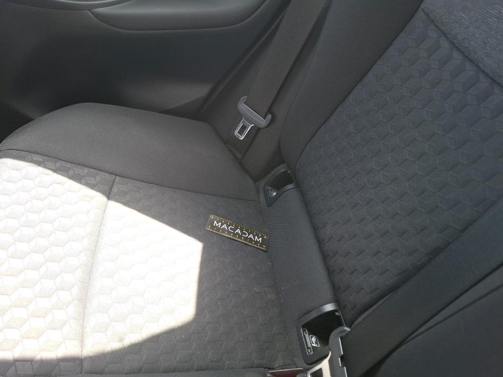 TOYOTA  2021