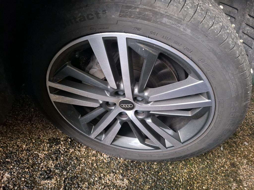 AUDI AUDI Q5 SPORTBACK 50 TFSIe 299 S tronic 7 Quattro line 2024