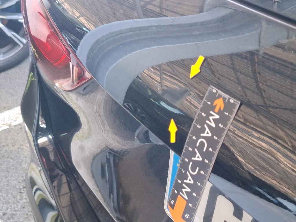 MERCEDES MERCEDES GLA II 200 d 8G-DCT AMG Line 2021