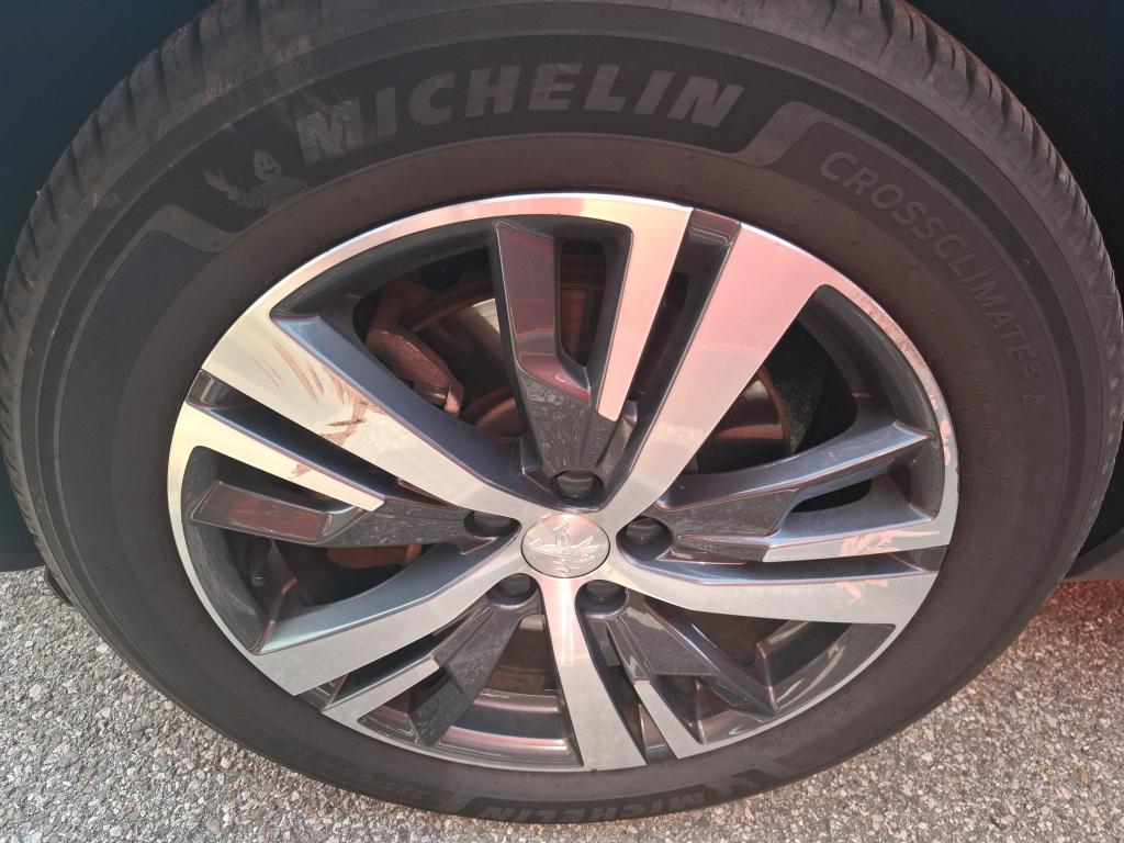 PEUGEOT PEUGEOT 3008 Hybrid 225 e-EAT8 Allure Pack 2023