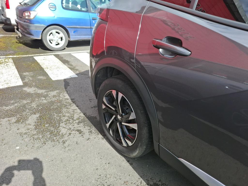 PEUGEOT PEUGEOT 2008 BlueHDi 130 S&S EAT8 Allure 2023