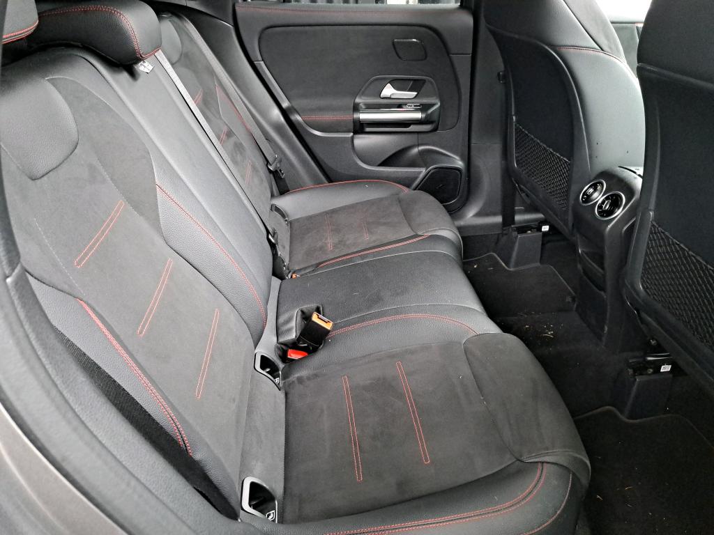 MERCEDES MERCEDES GLA II 200 d 8G-DCT AMG Line 2020