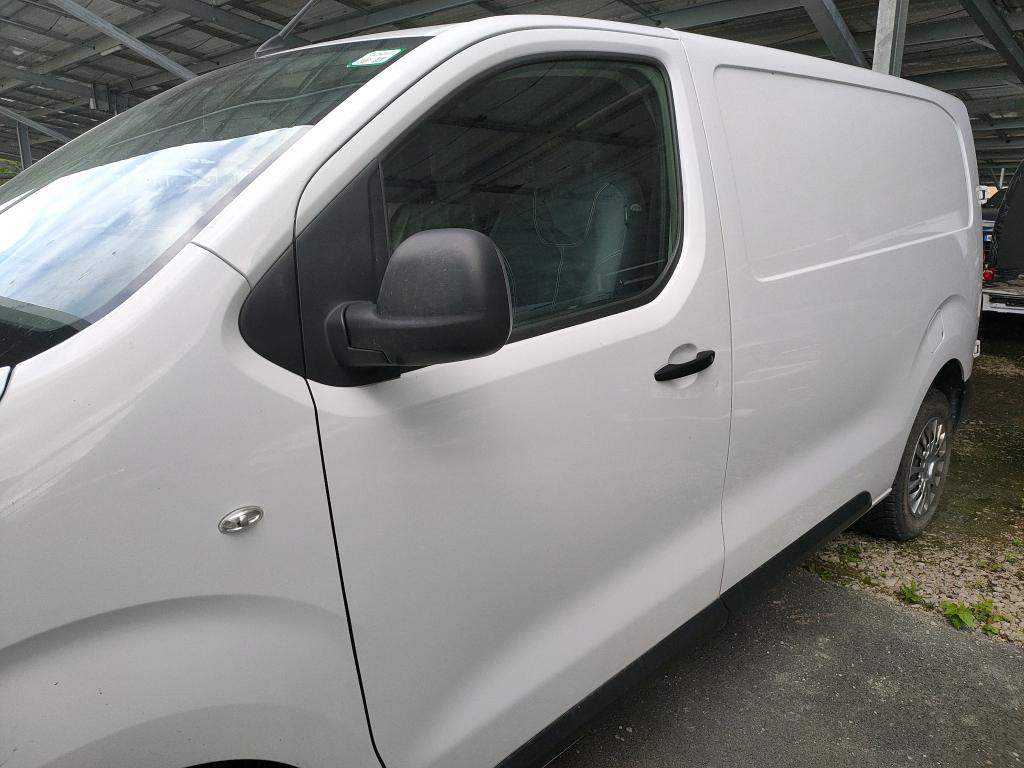 TOYOTA  2023