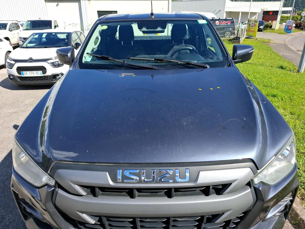 ISUZU  2022
