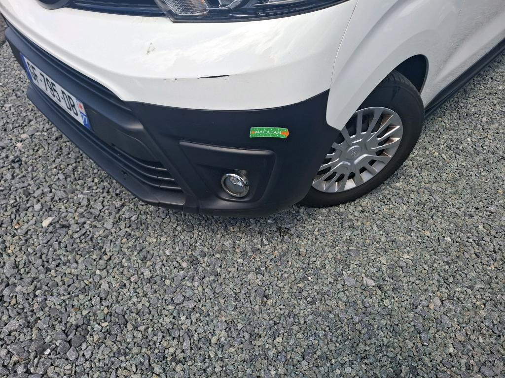 TOYOTA  2022