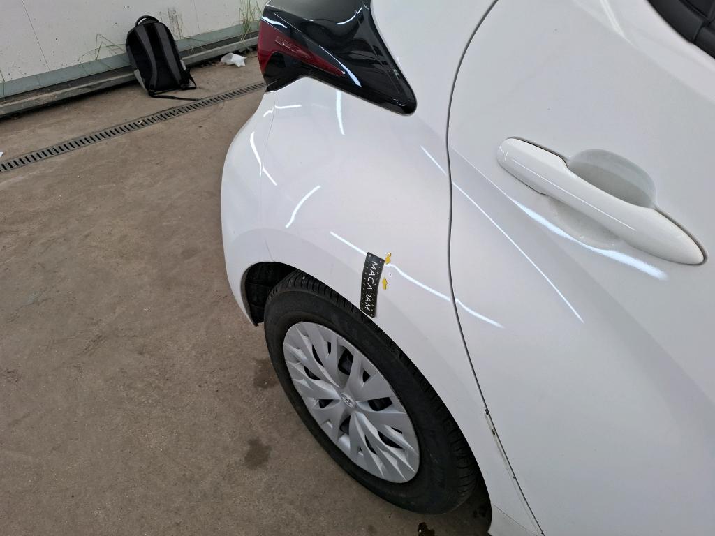 TOYOTA  2022