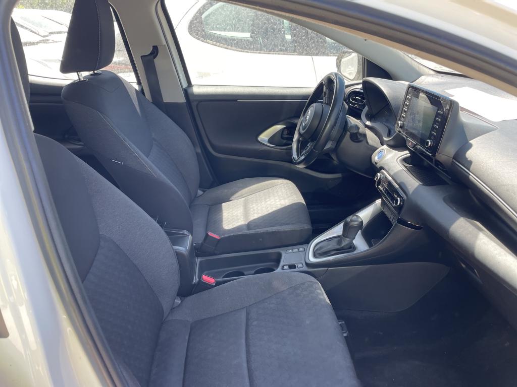 TOYOTA  2022