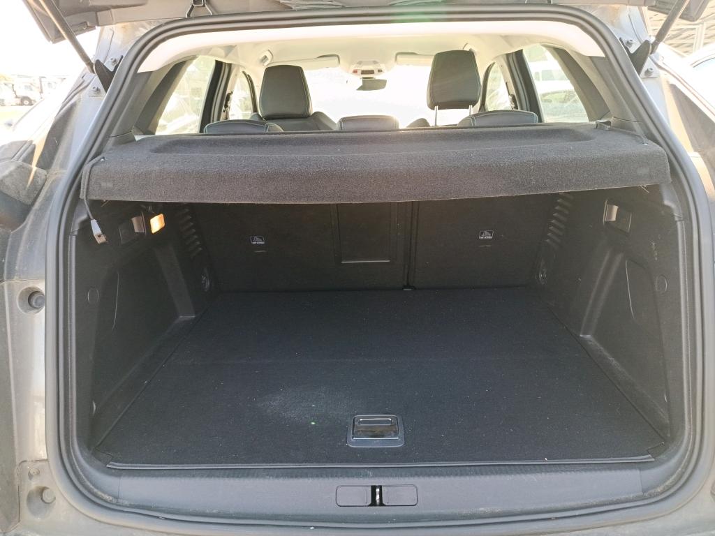 PEUGEOT PEUGEOT 3008 Hybrid 225 e-EAT8 Active Pack 2023