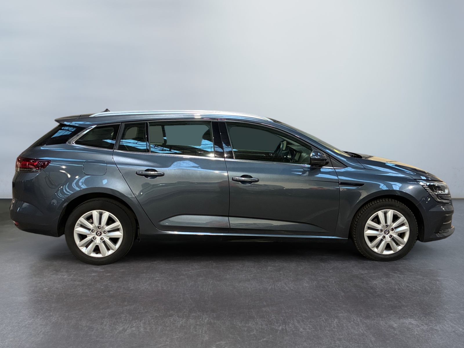RENAULT Megane IV Estate Blue dCi 115 EDC - 21N 2022