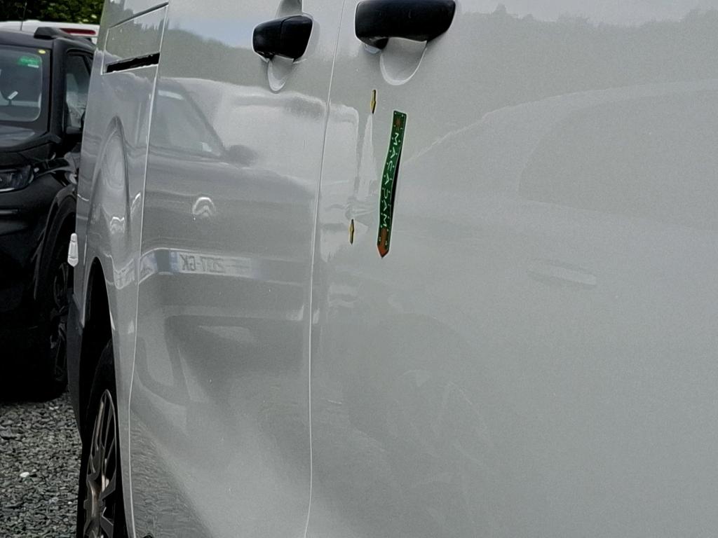TOYOTA  2022