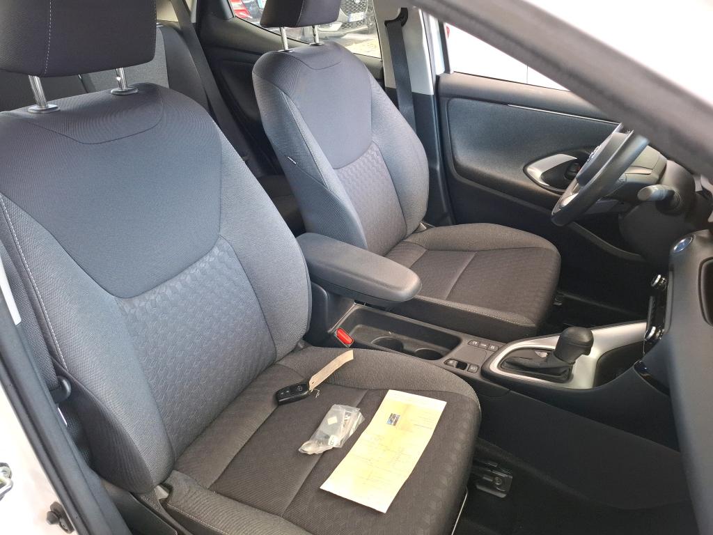 TOYOTA  2022
