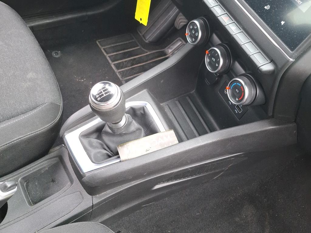 RENAULT RENAULT CLIO SOCIETE BLUE DCI 85 AIR NAV 2020
