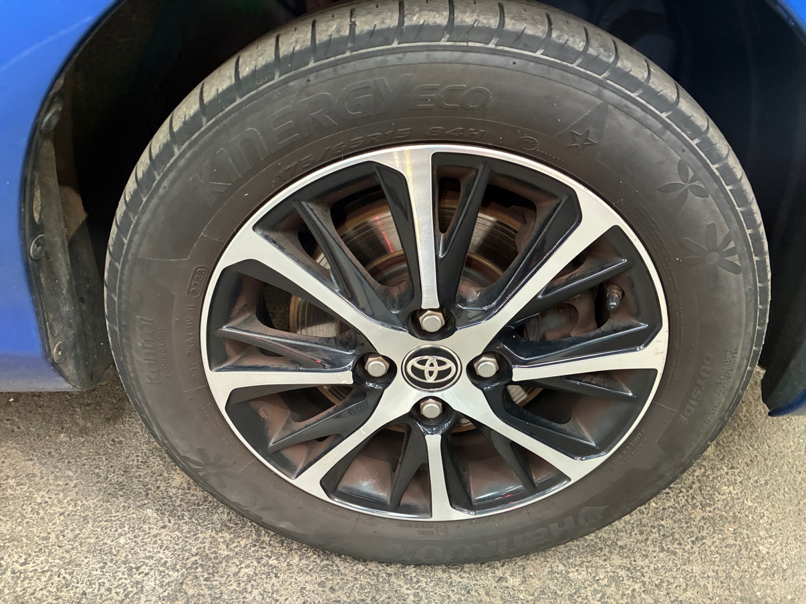 TOYOTA Yaris 110 VVT-i Design Y20 2018