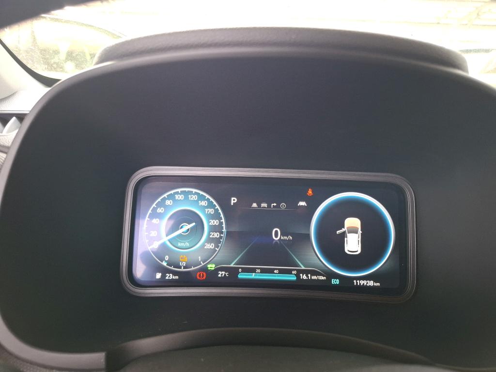 HYUNDAI  2023