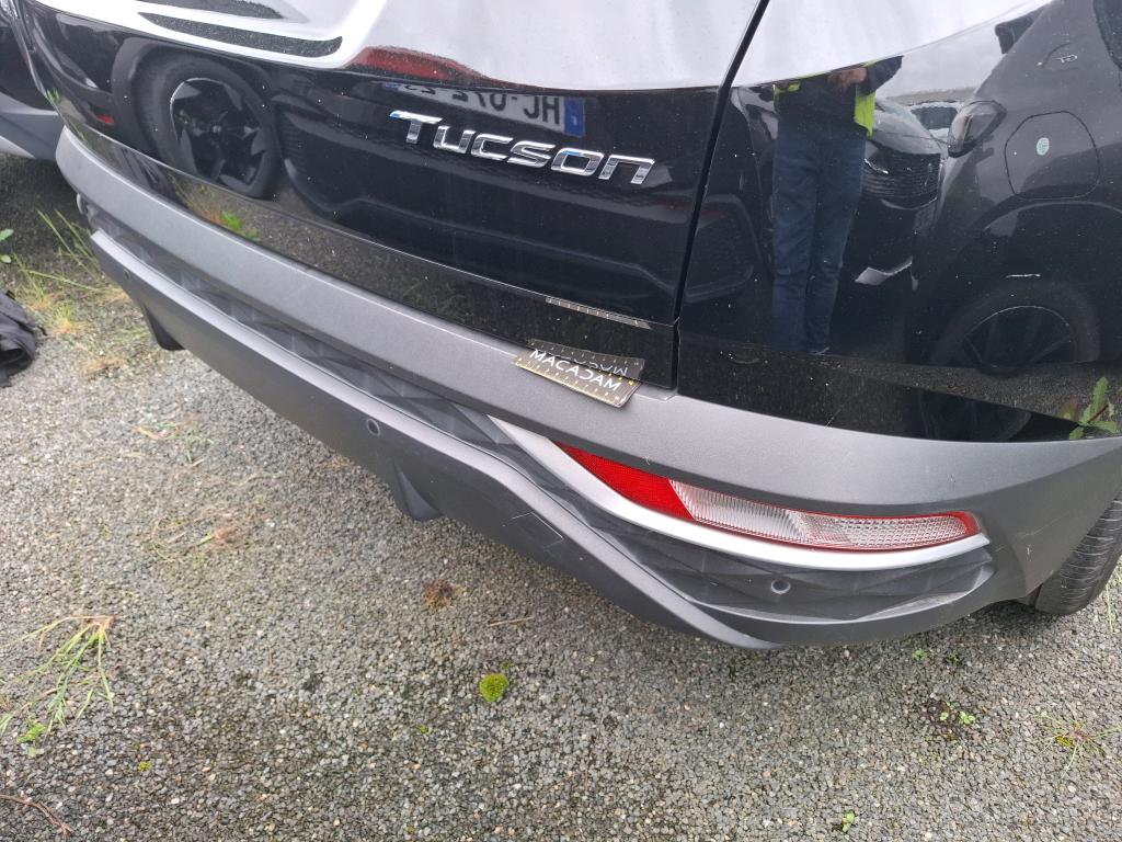 HYUNDAI  2023