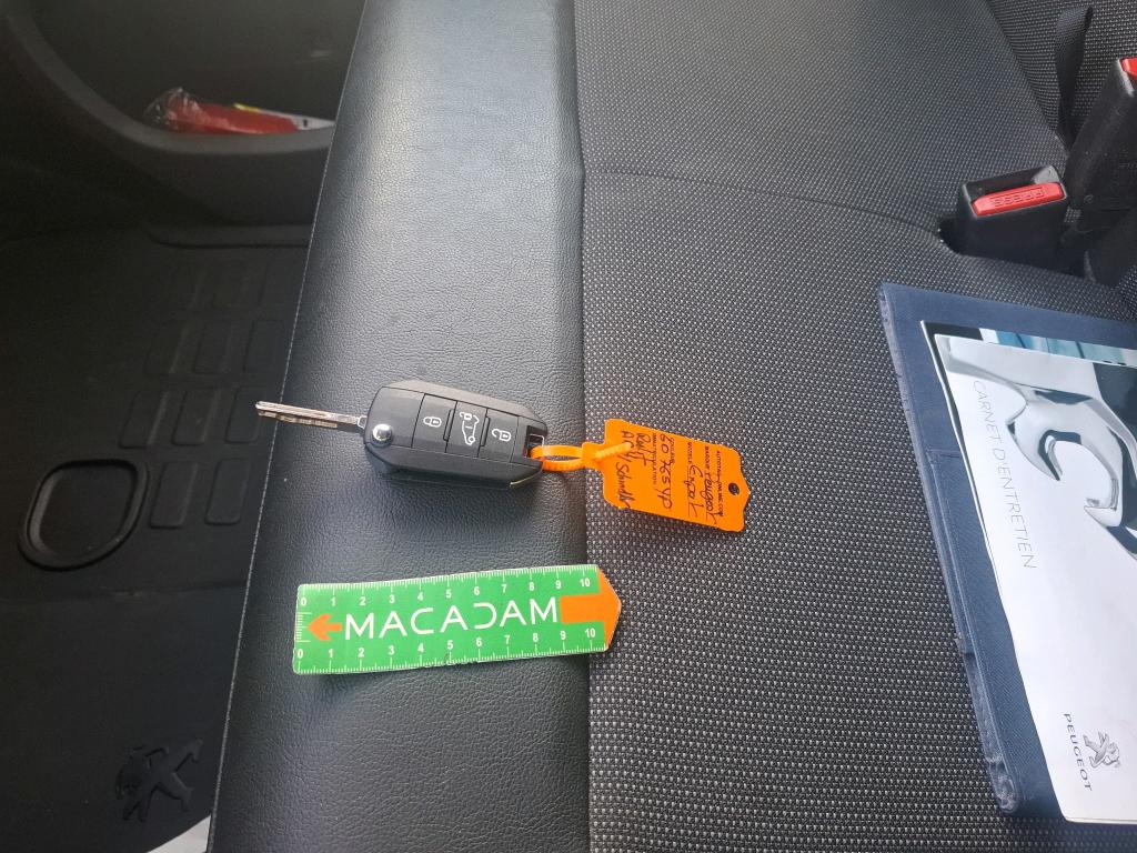 PEUGEOT PEUGEOT EXPERT FOURGON FGN TOLE STANDARD 1.5 BLUEHDI 120 S&S BVM6 PREMIUM 2021