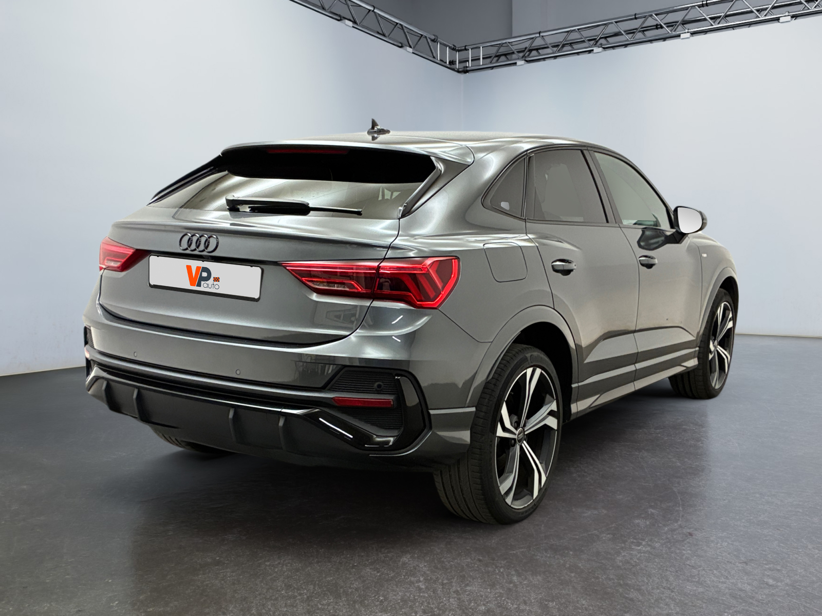 AUDI Q3 2023