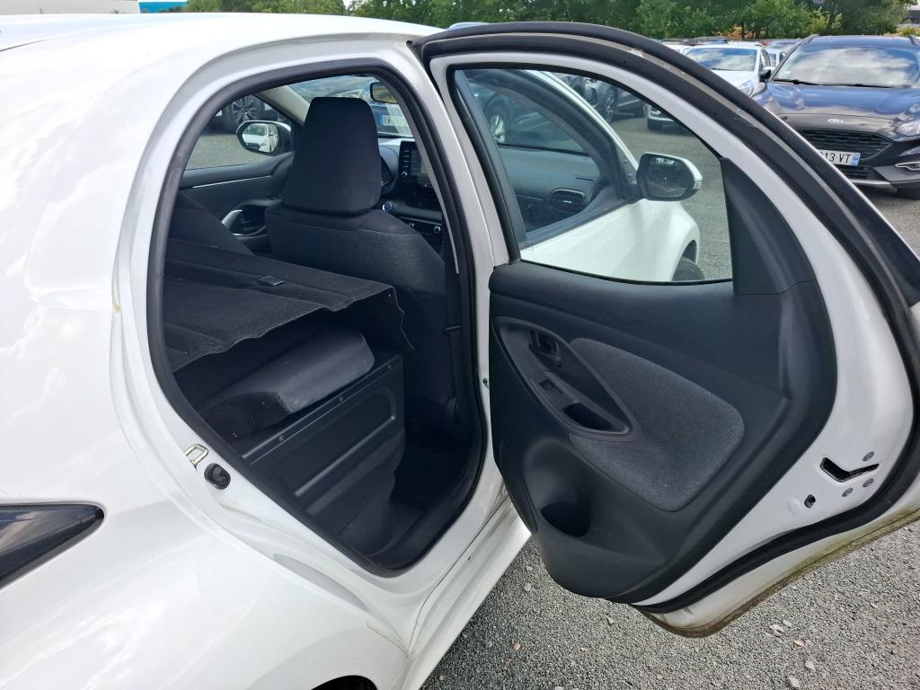TOYOTA  2022