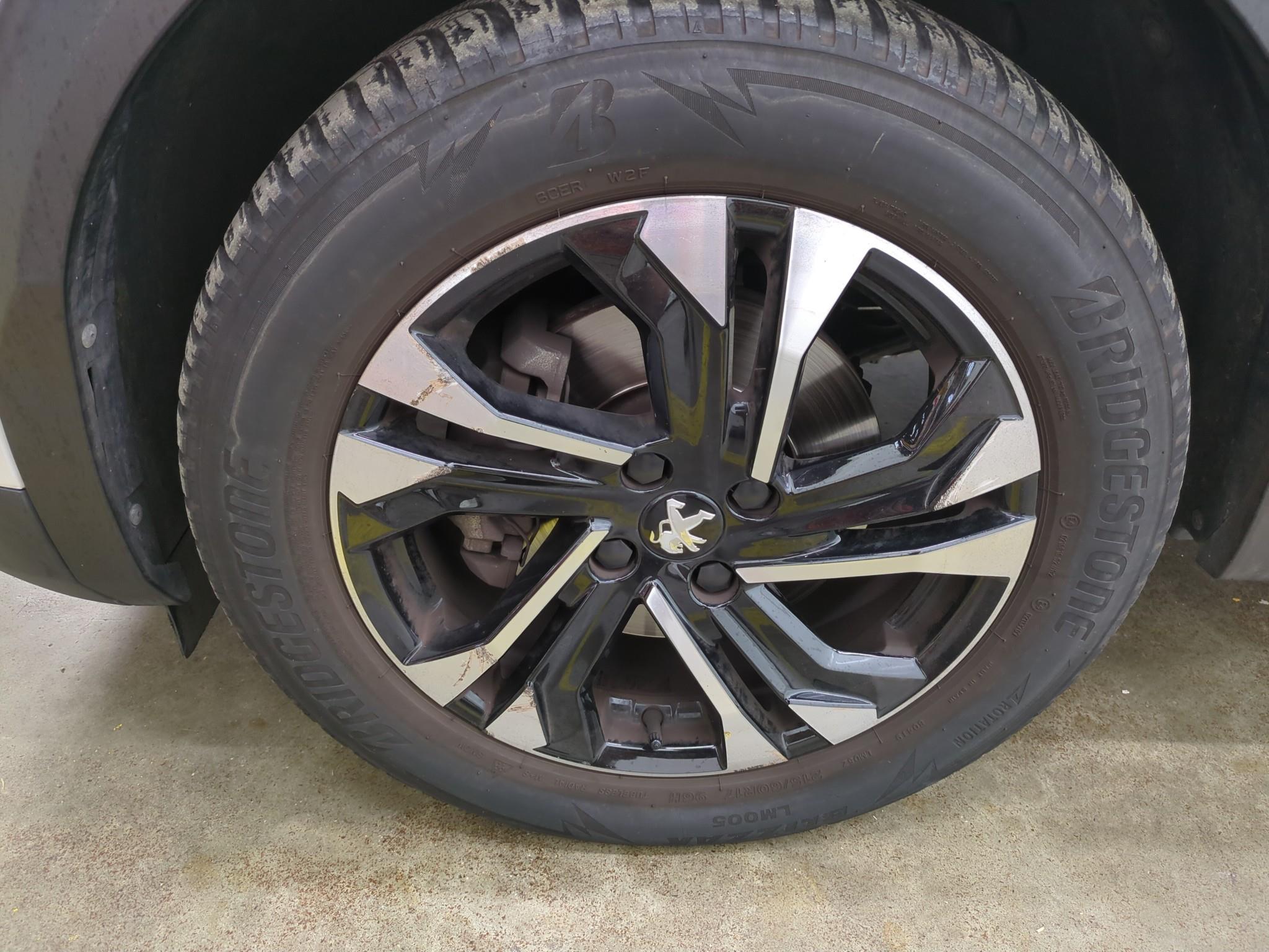 PEUGEOT 2008 BUSINESS BlueHDi 130 S&S EAT8 Allure 2021