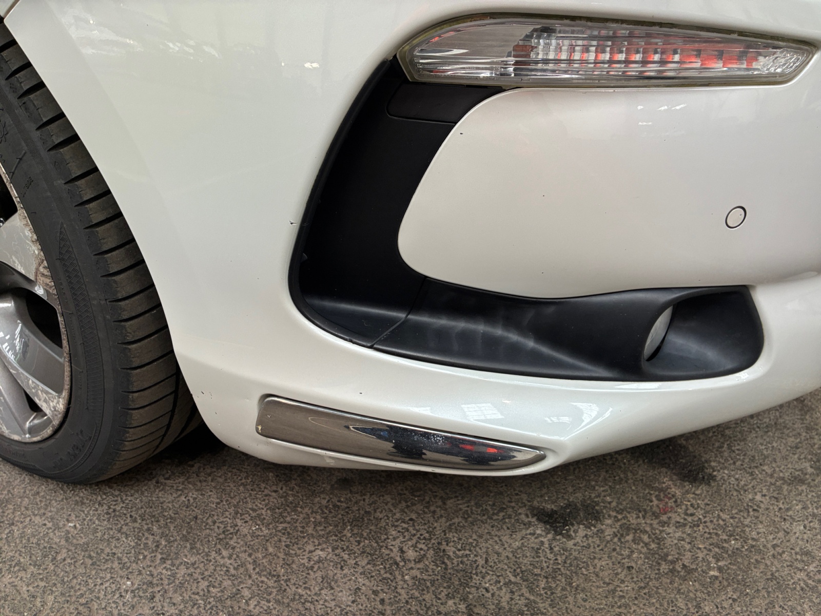 CITROEN DS5 Hybrid4 Sport Chic BMP6 2013