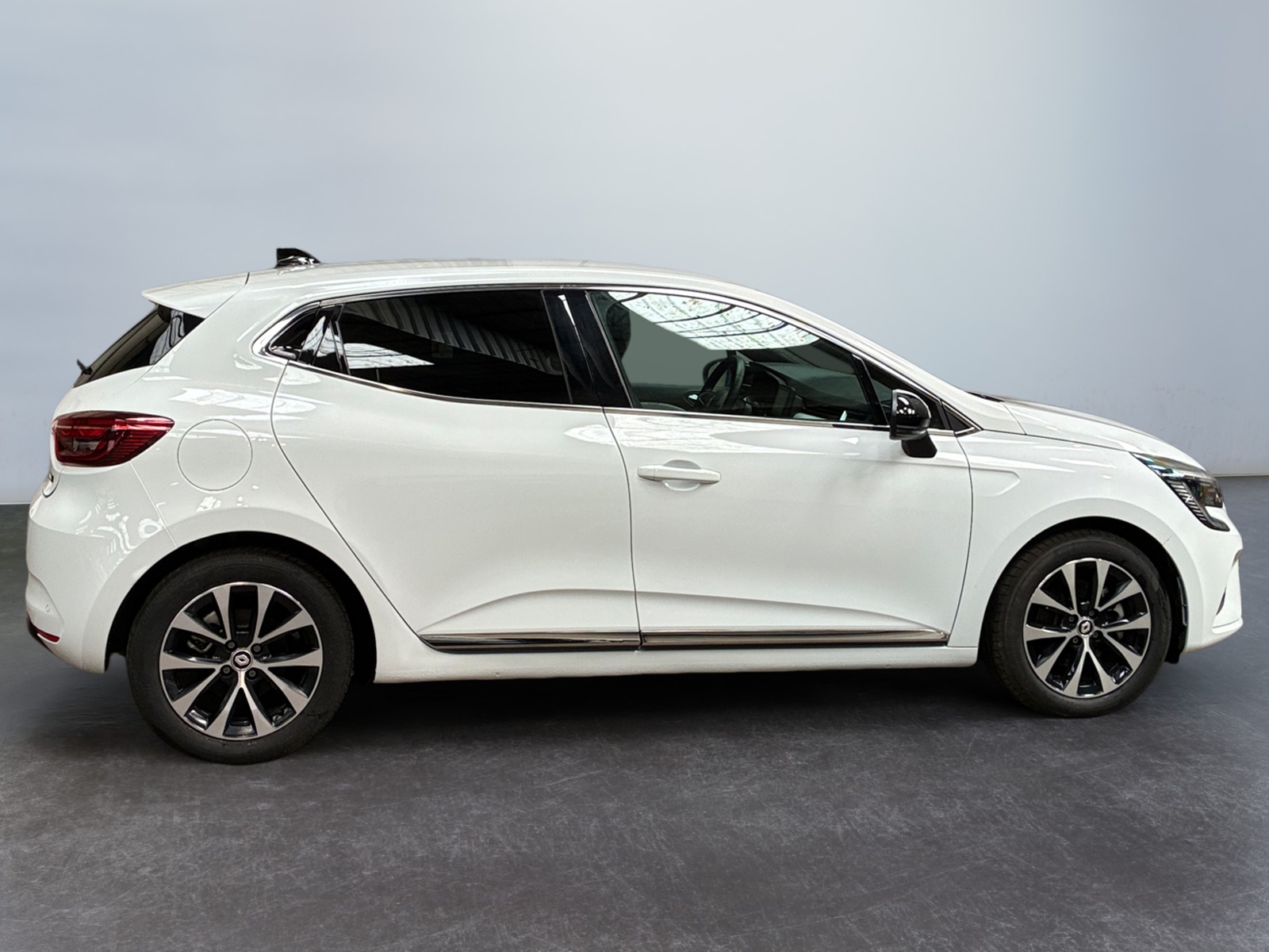 RENAULT Clio E-Tech full hybrid 145 Techno 2023