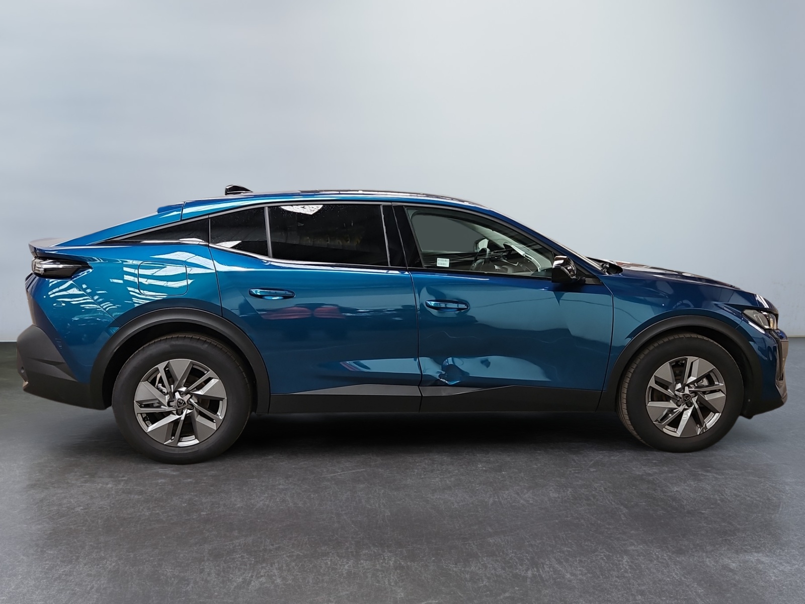 PEUGEOT 408 ALLURE  HYBRID 136 E-DCS6 2025