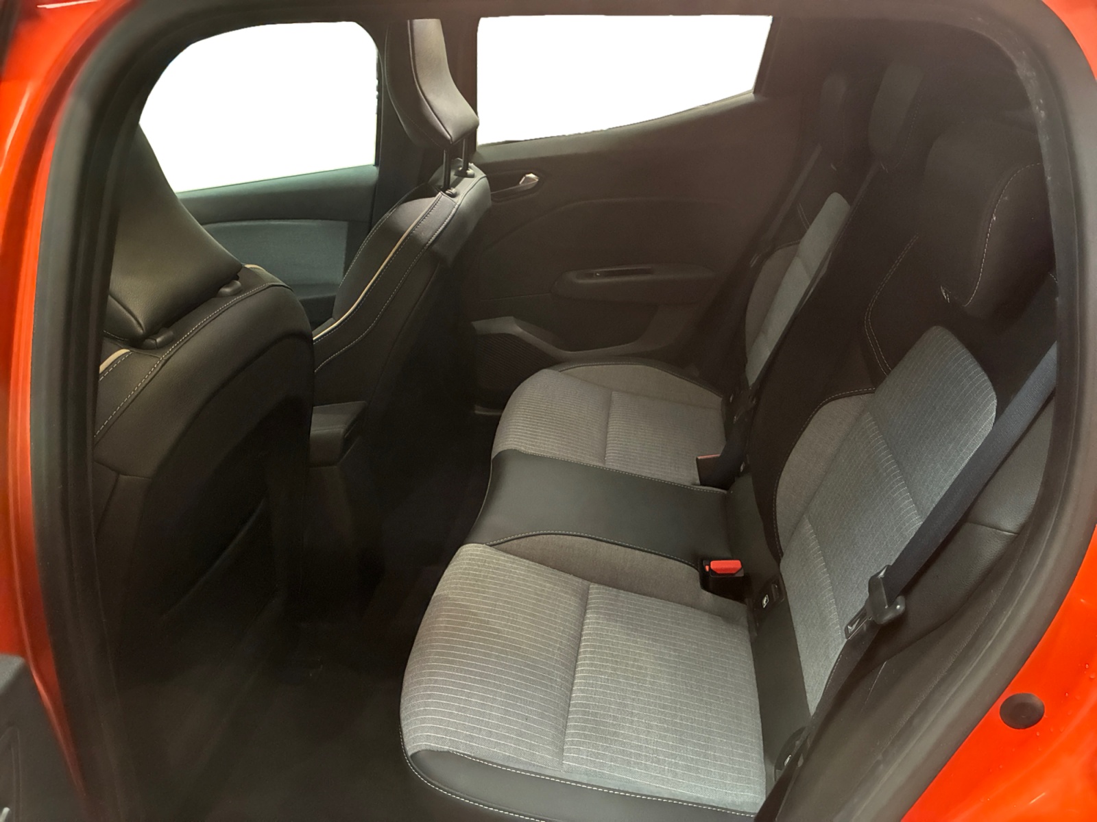 RENAULT CLIO TECHNO TCE 90 - 24 2024