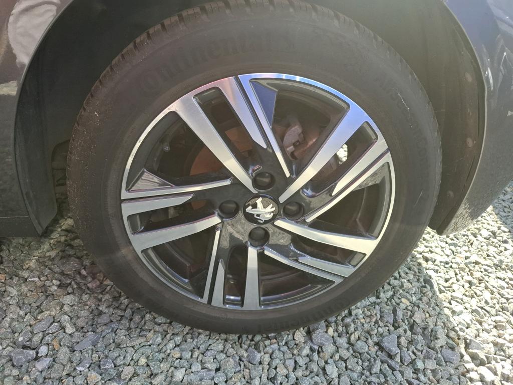 PEUGEOT PEUGEOT 208) 208 BlueHDi 100 S&S BVM6 Active Pack 2023