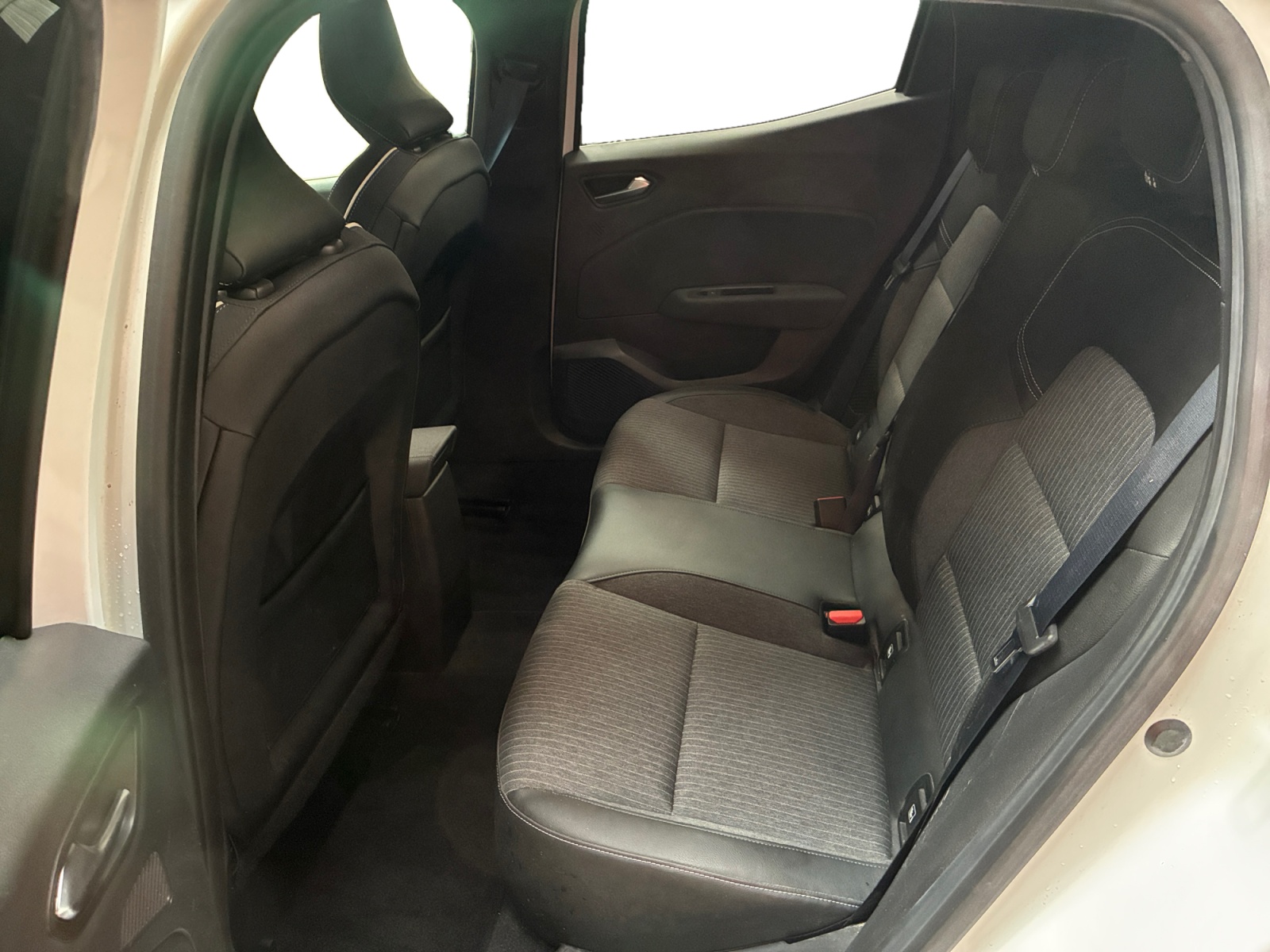 RENAULT Clio E-Tech full hybrid 145 Techno 2023