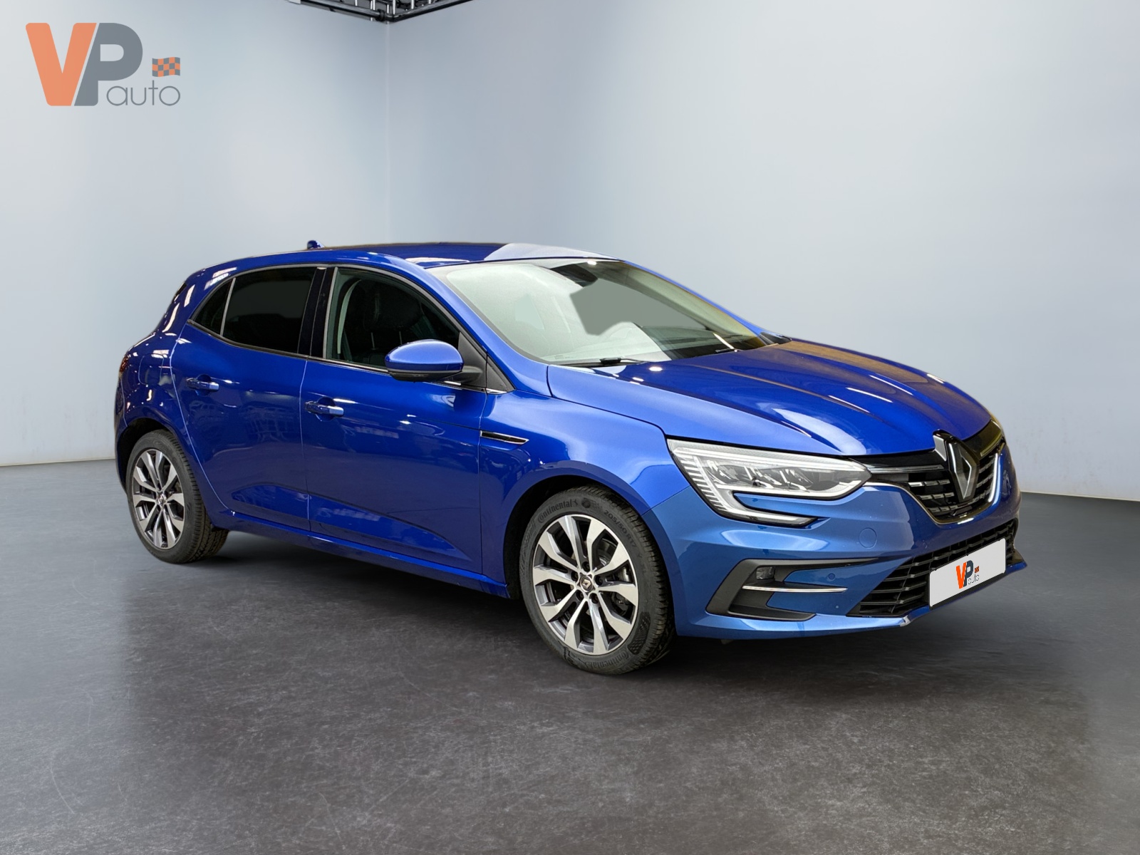RENAULT  2022