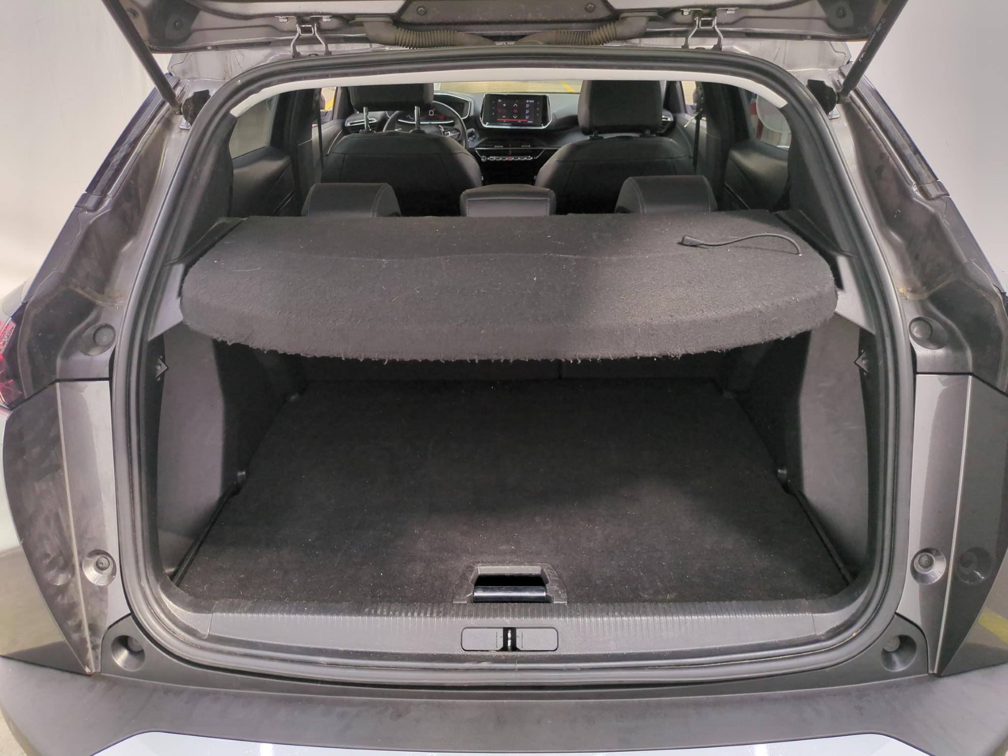 PEUGEOT 2008 BlueHDi 130 S&S EAT8 Allure Pack 2021