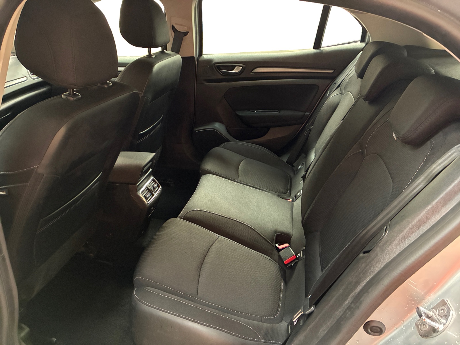 RENAULT MÃ©gane Iv Berline Blue Dci 115 2021