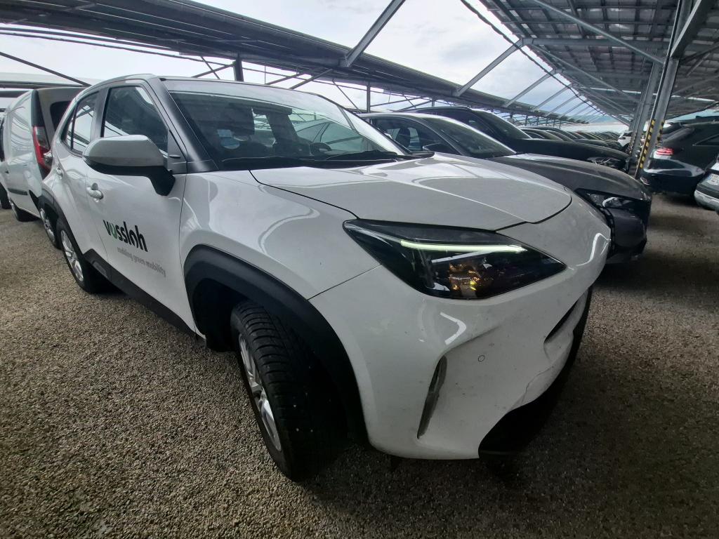 TOYOTA  2023