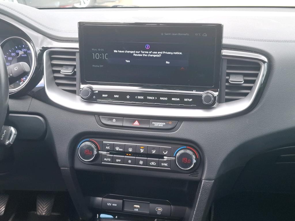 KIA  2023