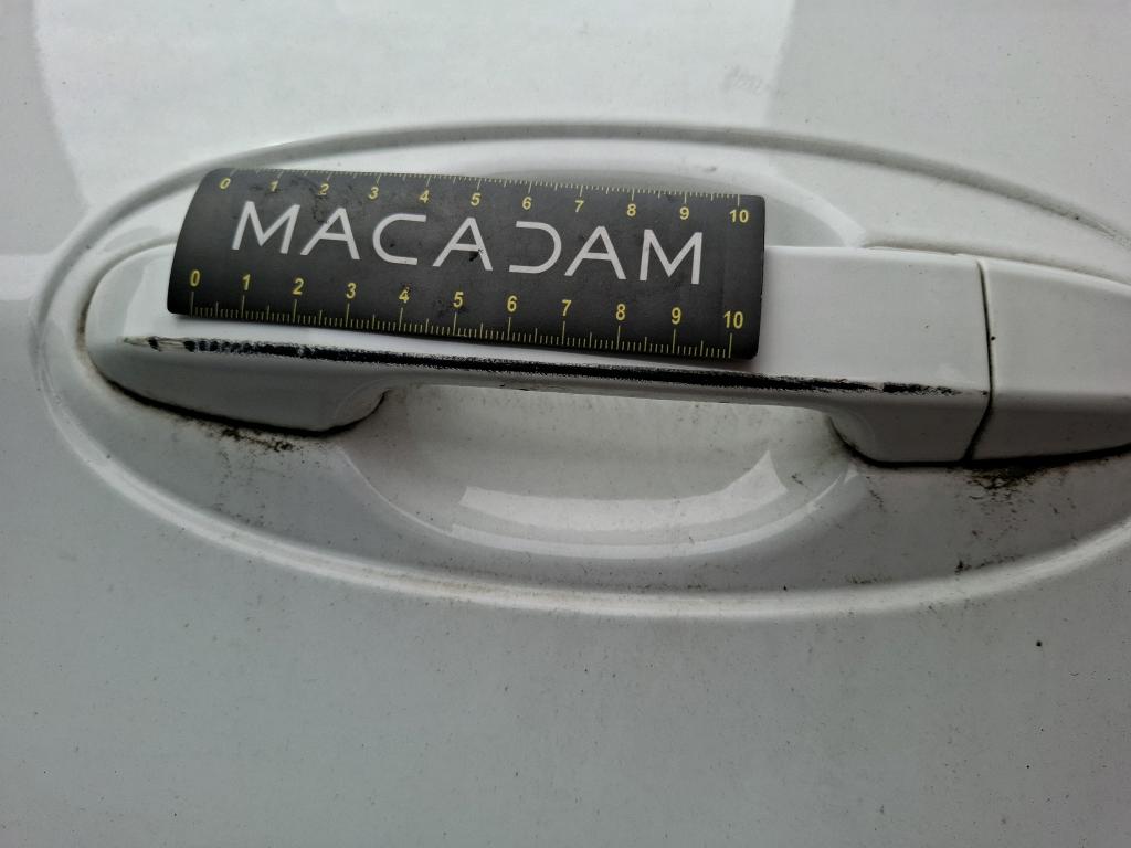 TOYOTA  2019