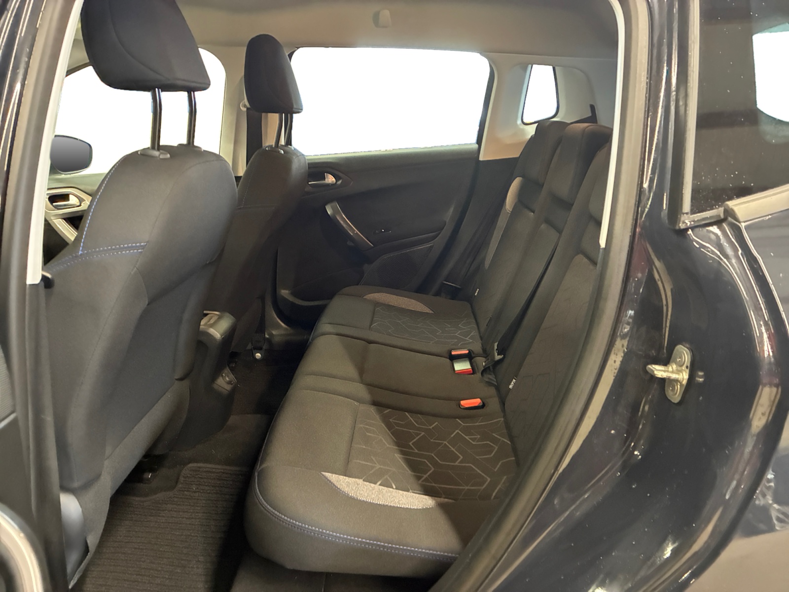 PEUGEOT 2008 1.2 PureTech 82ch BVM5 Style 2018