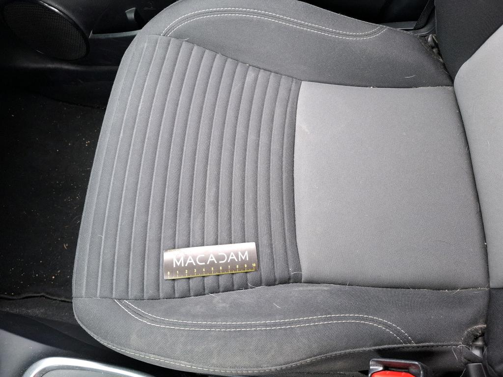TOYOTA  2019