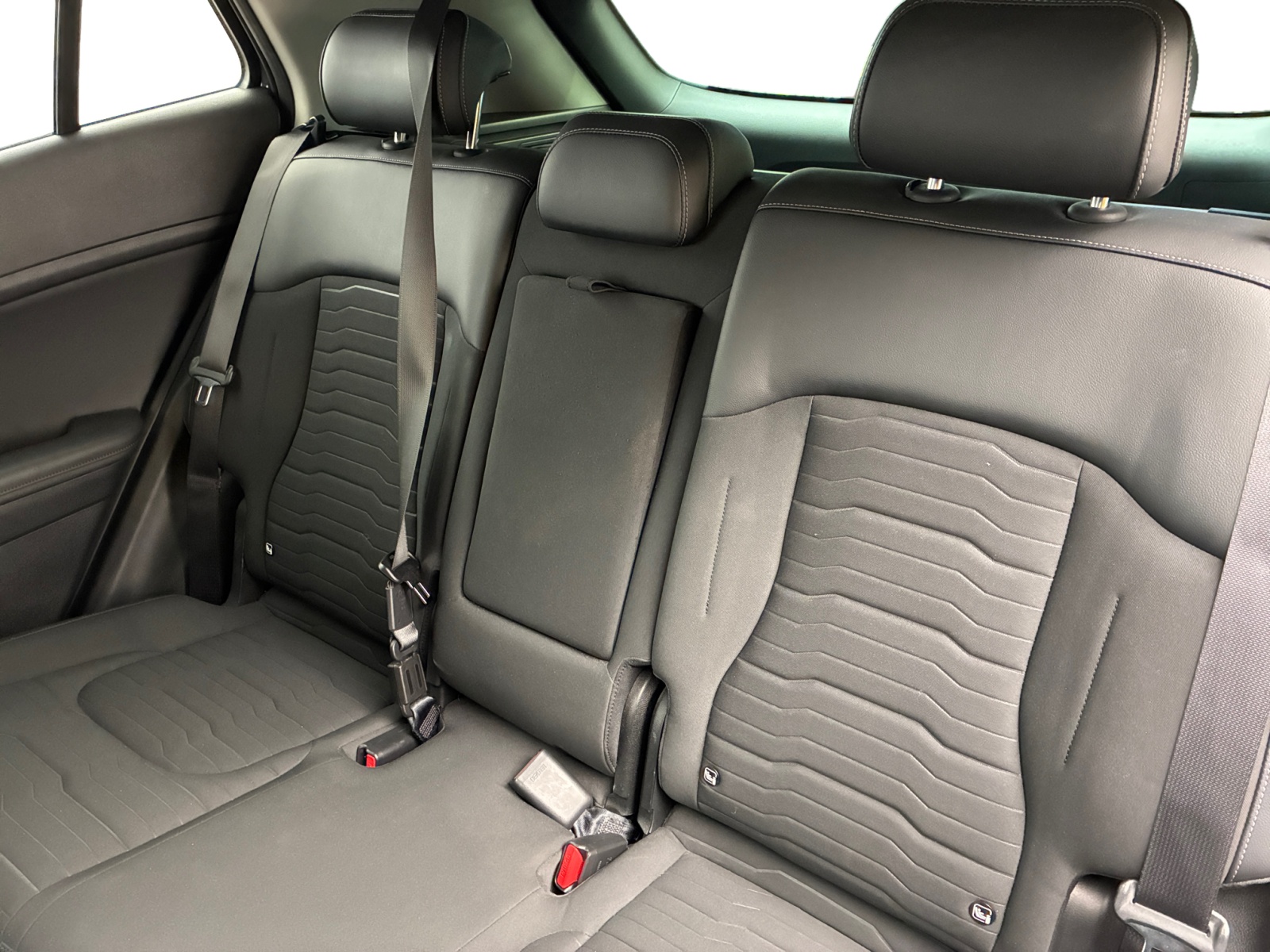 KIA KIA SPORTAGE VP 1.6 T-GDi 265ch ISG Hybride Rechargeable BVA6 4x4 Design 2022