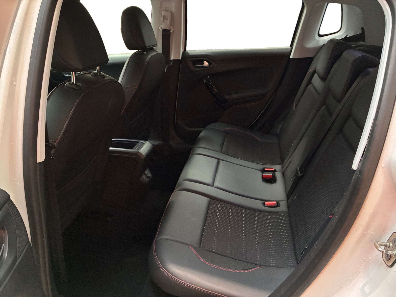 PEUGEOT 2008 BlueHDi 100ch S&S BVM5 2019