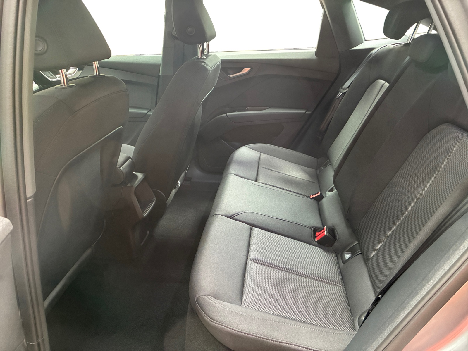 AUDI Q4 e-tron Sportback 45 quattro 265 ch 82 kW 2025