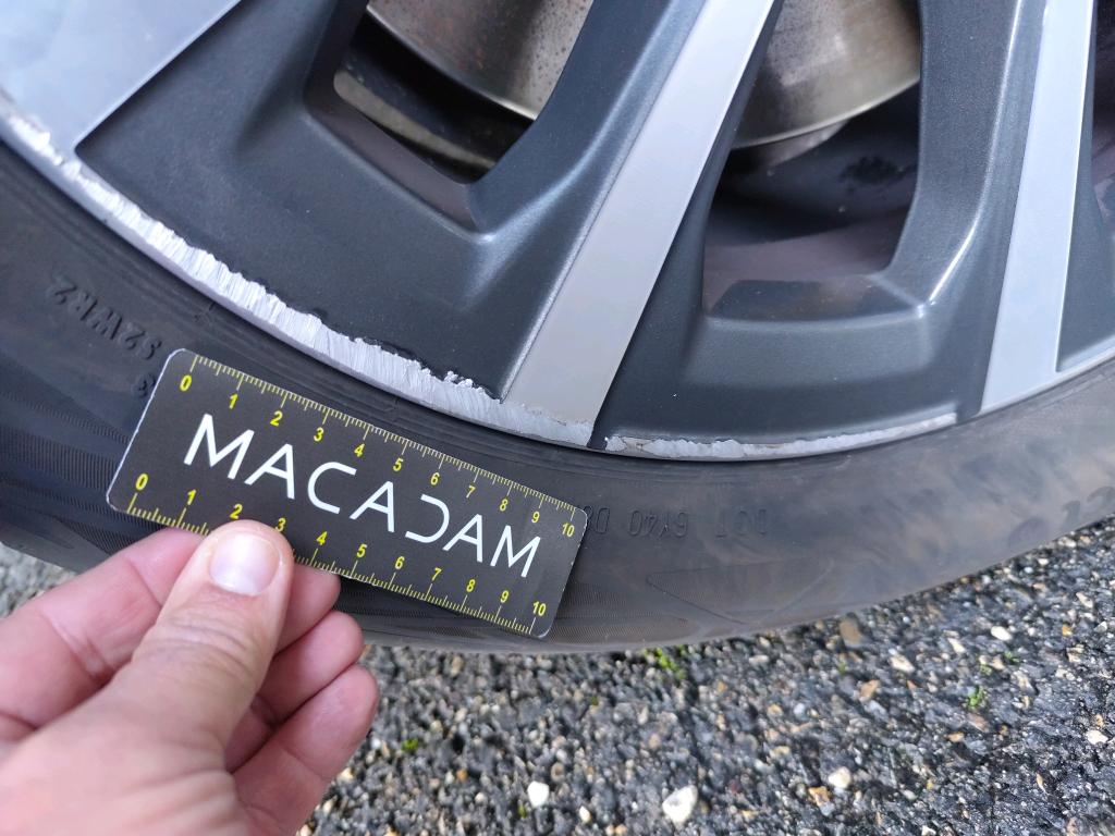 BMW BMW SERIE 3 TOURING G21 330e 292 ch BVA8 Business Design 2021