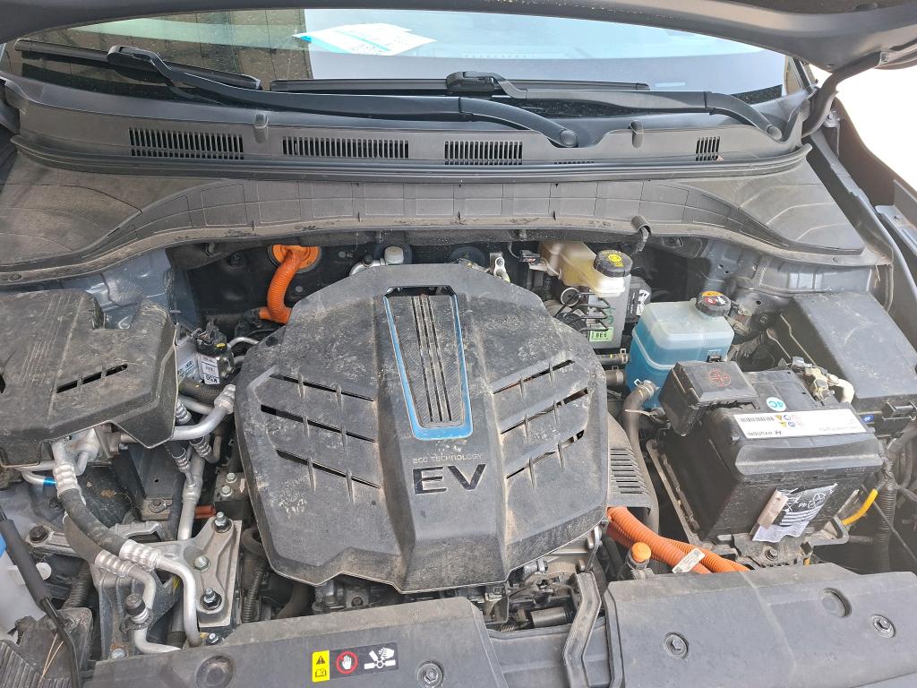 HYUNDAI  2023